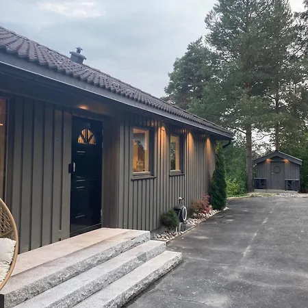 Ringasen بيت للعطل Berg (Ringerike)